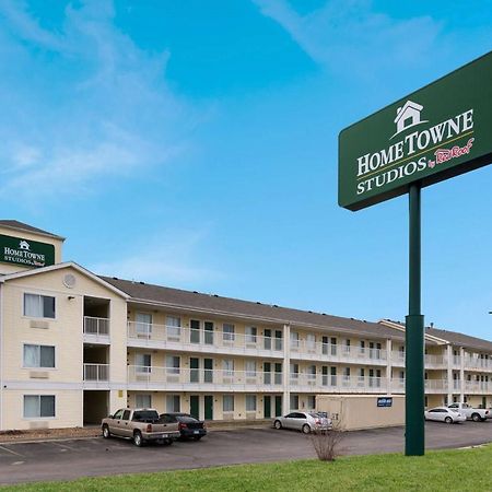 Hometowne Studios By Red Roof Kansas City - Worlds Of Fun エクステリア 写真